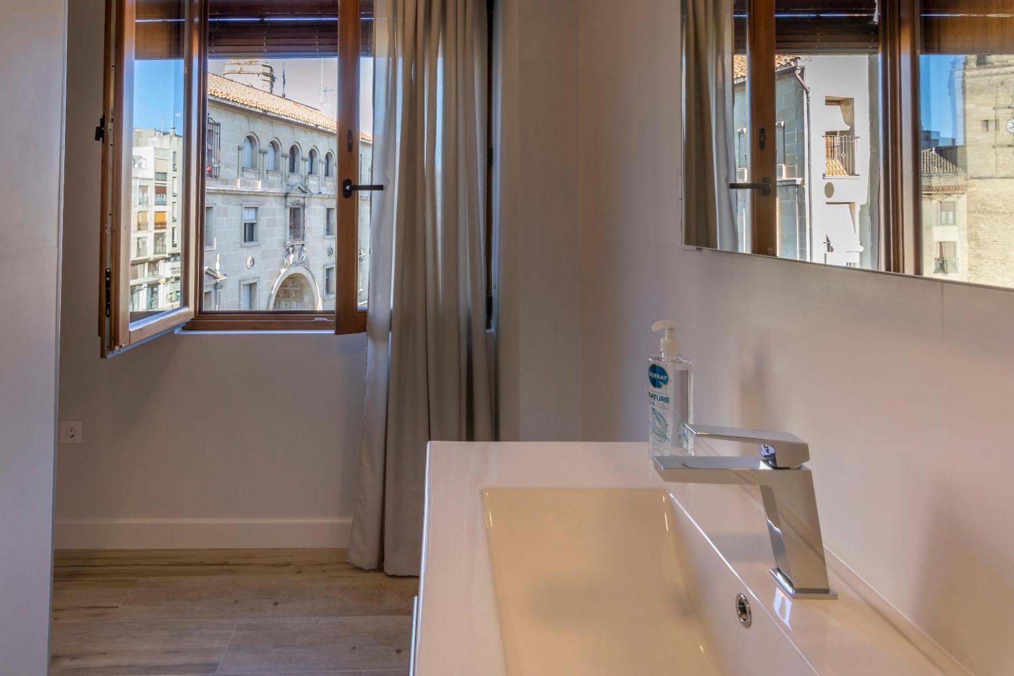 Апартаменты Vivienda Turistica Casa Quevedo Убеда Экстерьер фото